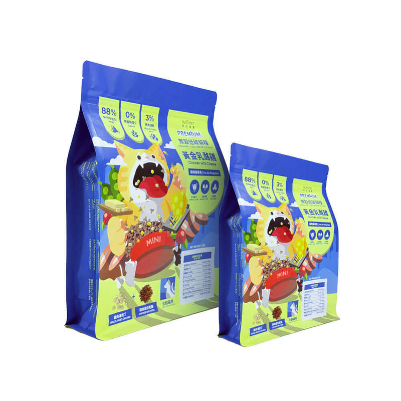 Front view moisture proof dog cat food packaging bag with 2kg capacity and side gussets